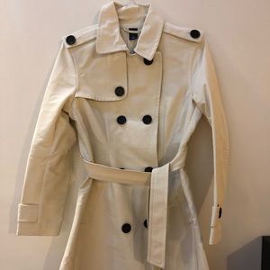Gap trench coat